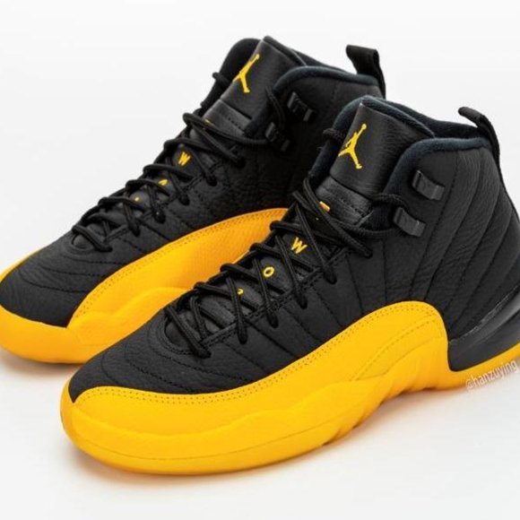 Jordan 12 university gold size 2.5y (PS) - Picture 2 of 4